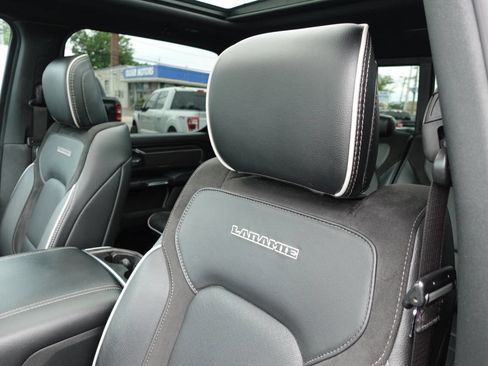 Used 2025 RAM 1500 Laramie w/ Sport Appearance Package AWD/4WD image 20