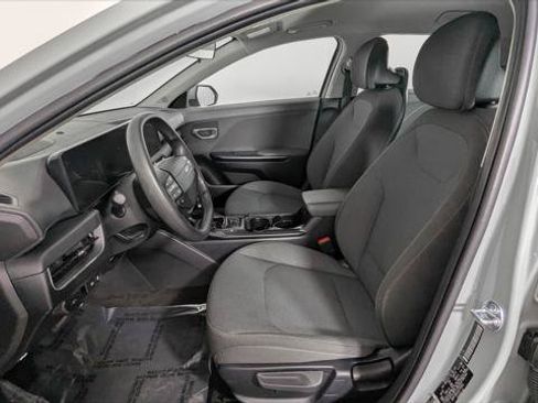 Used 2025 Kia K4 FWD image 14