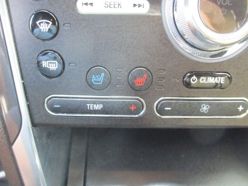 Used 2017 Ford Explorer Limited w/ Equipment Group 301A FWD image 25