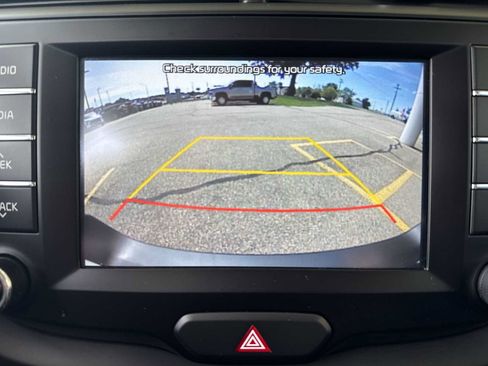 Used 2021 Kia Soul LX FWD image 13
