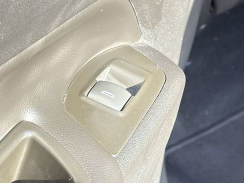 Used 2022 Chevrolet Equinox LT image 13