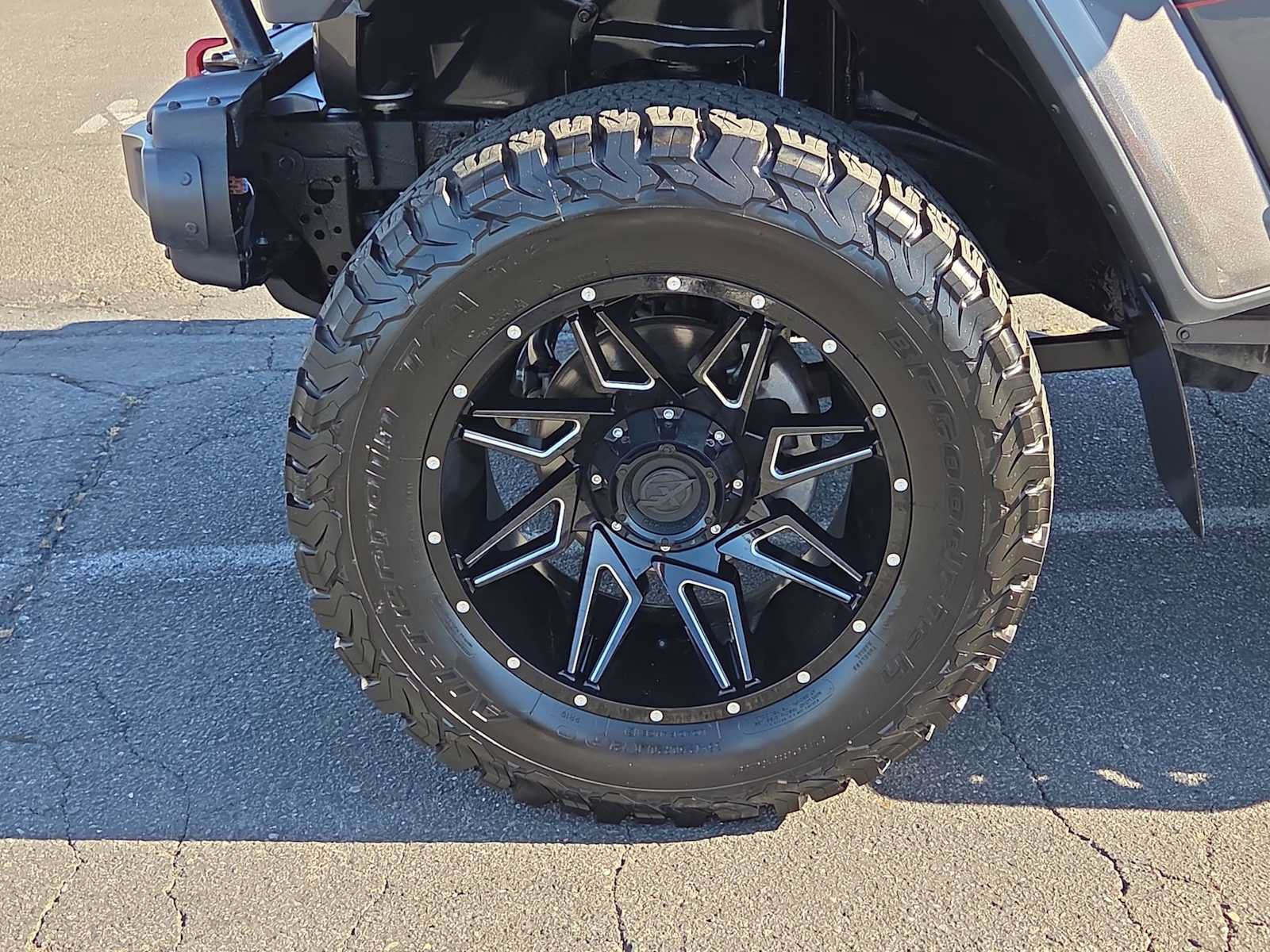 Used 2021 Jeep Wrangler Unlimited Rubicon w/ Uconnect 4C Nav & Sound Group AWD/4WD image 16