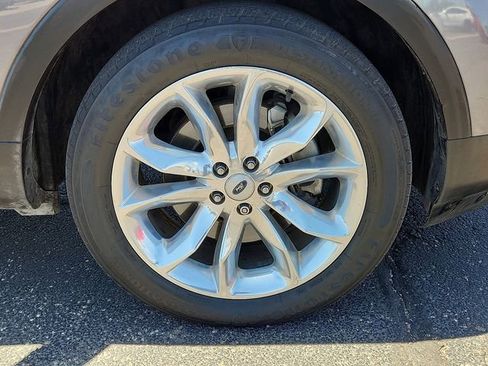 Used 2014 Ford Explorer XLT w/ Equipment Group 202A AWD/4WD image 7