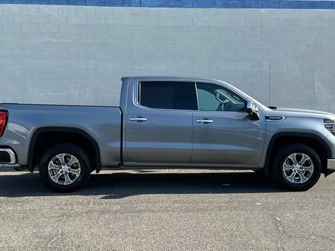 Certified 2024 GMC Sierra 1500 SLT RWD image 3