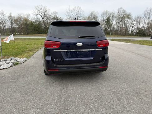 Used 2019 Kia Sedona EX image 37