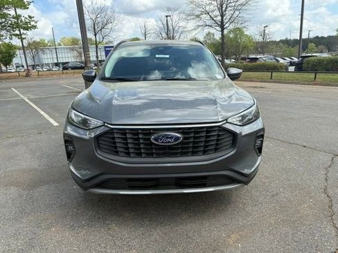 New 2024 Ford Escape SE image 18