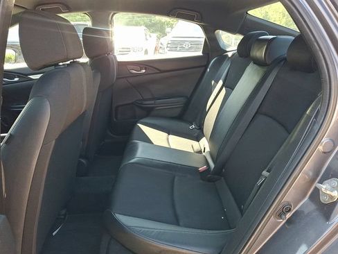 Used 2019 Honda Civic Sport image 10