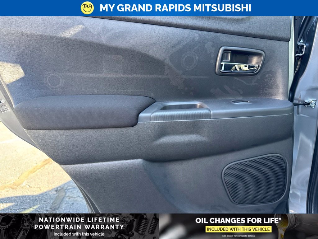 New 2027 Mitsubishi Outlander Sport ES AWD/4WD image 18