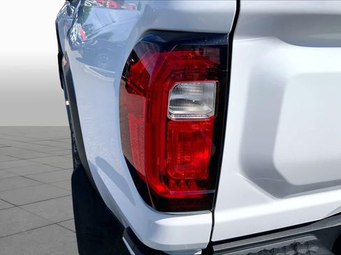 Used 2023 GMC Canyon AT4 w/ AT4 Premium Package AWD/4WD image 27