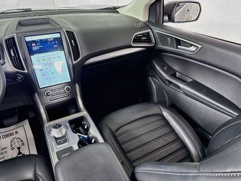 Certified 2024 Ford Edge SEL w/ Convenience Package AWD/4WD image 4