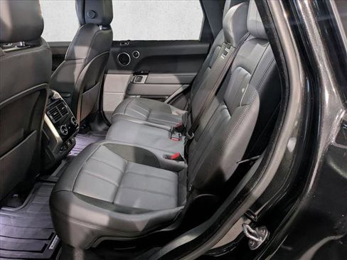 Used 2020 Land Rover Range Rover Sport HST image 24