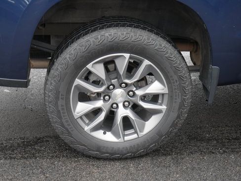 Used 2022 Chevrolet Silverado 1500 LT image 9