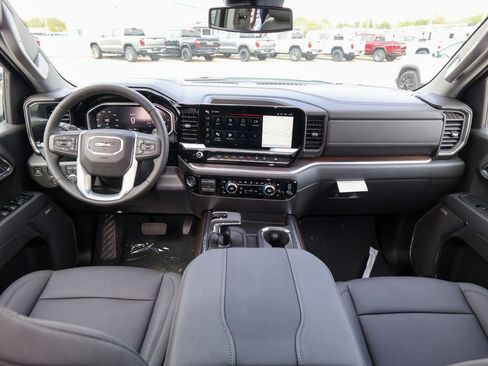 New 2026 GMC Sierra 1500 SLT image 12