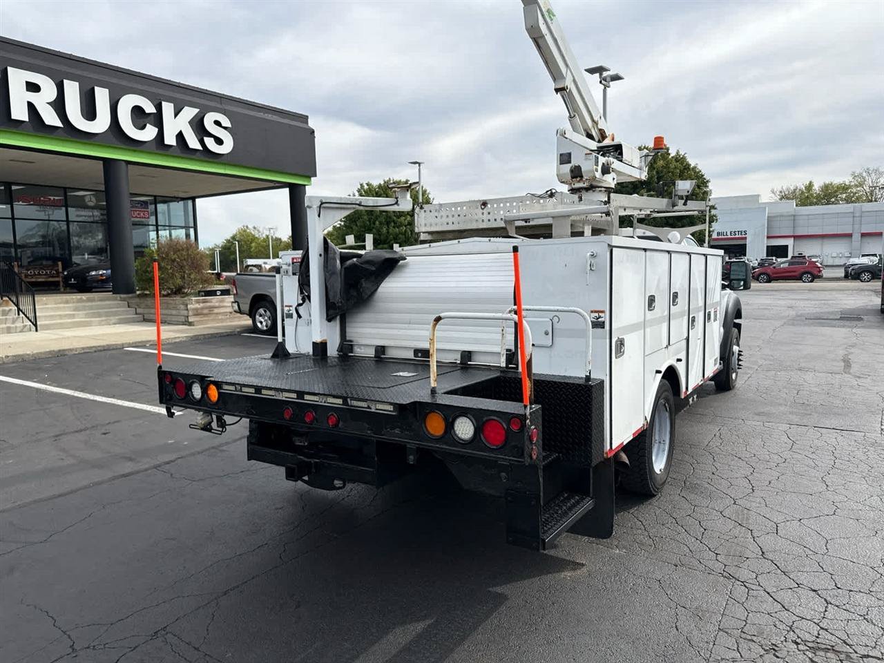 Used 2012 Ford F550 2WD Regular Cab Super Duty w/ PWR Equipment Group image 8