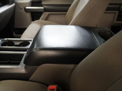 Used 2018 Ford F150 XLT w/ Trailer Tow Package image 21