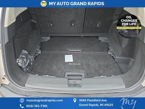 Used 2023 Nissan Rogue SL AWD/4WD image 24