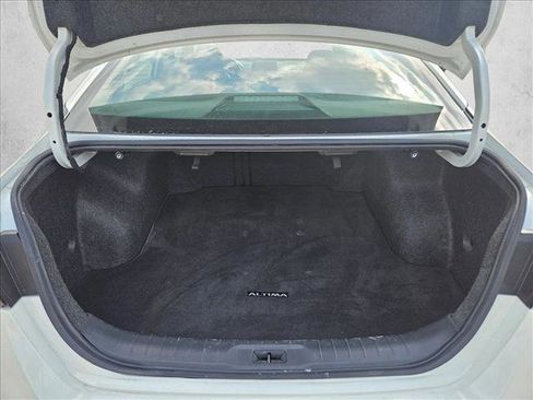 Used 2023 Nissan Altima 2.5 SV image 18