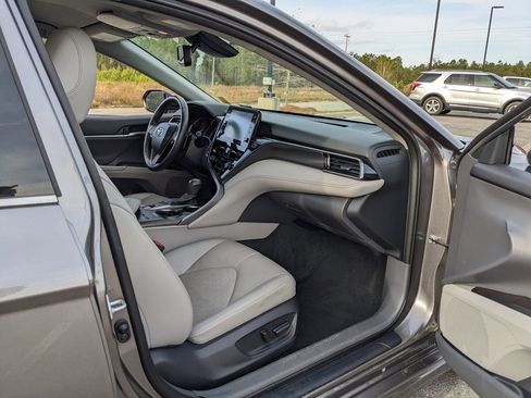 Used 2024 Toyota Camry XSE image 31