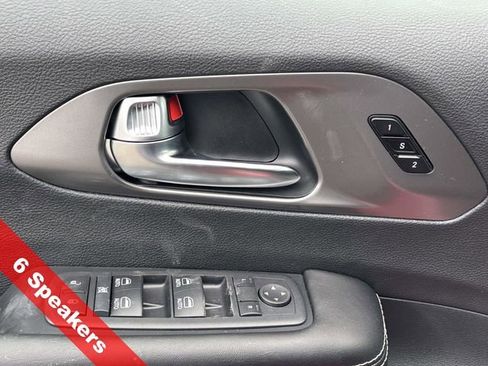 New 2026 Chrysler Pacifica Select w/ S Appearance Package image 19