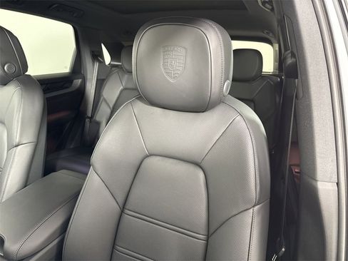 New 2026 Porsche Cayenne image 41