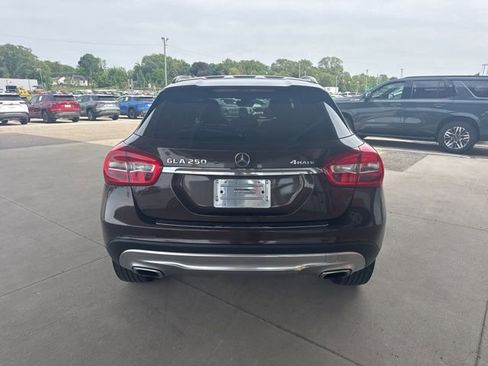Used 2017 Mercedes-Benz GLA 250 4MATIC image 4