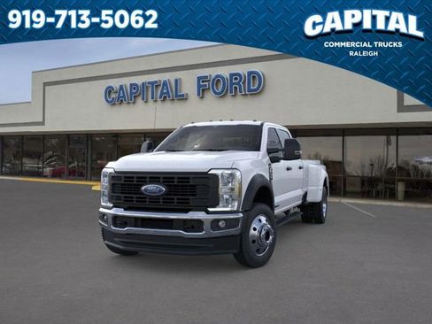 New 2026 Ford F450 XL w/ XL Chrome Package image 2