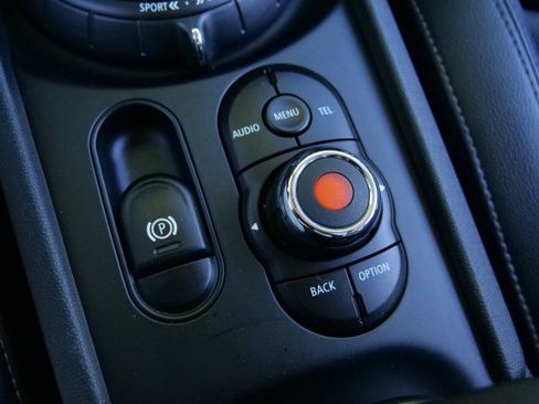 Used 2017 MINI Cooper Clubman S image 15