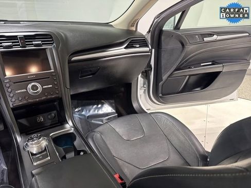 Used 2019 Ford Fusion Energi Titanium image 22