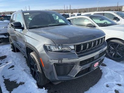 New 2026 Jeep Grand Cherokee Altitude