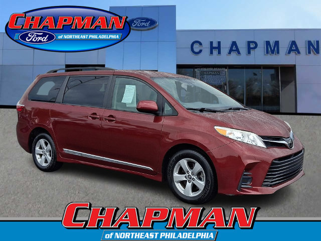 Used 2019 Toyota Sienna LE FWD image 1