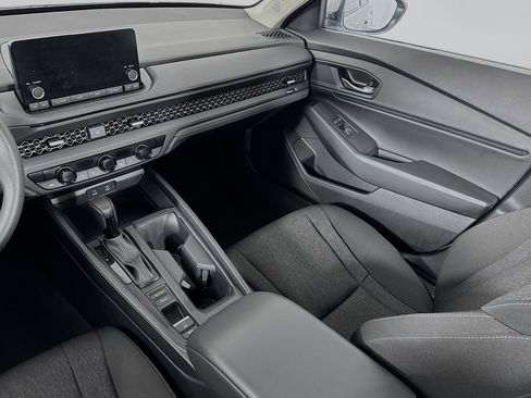 Certified 2023 Honda Accord EX image 23