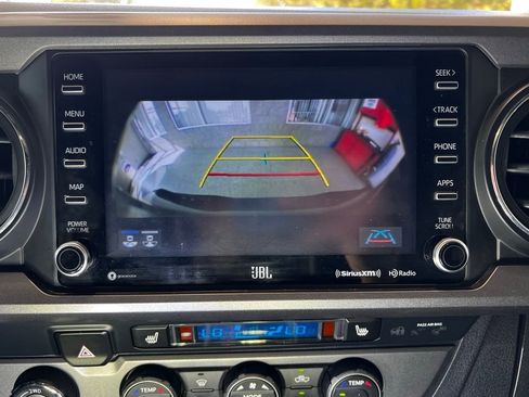 Used 2020 Toyota Tacoma TRD Off-Road image 33