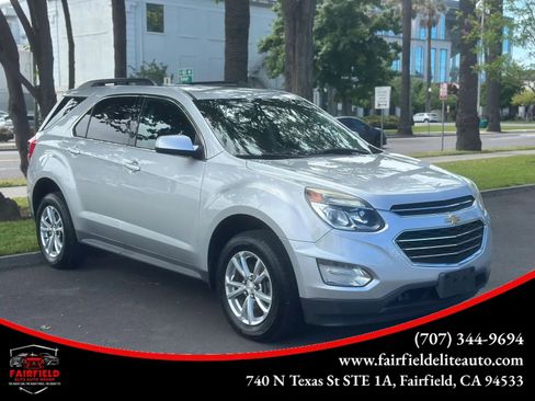 Used 2017 Chevrolet Equinox LT w/ Convenience Package FWD image 1