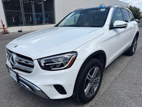 Used 2022 Mercedes-Benz GLC 300 image 1