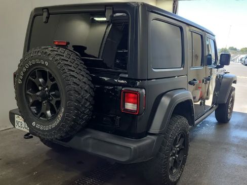 Used 2022 Jeep Wrangler Unlimited Sport AWD/4WD image 4