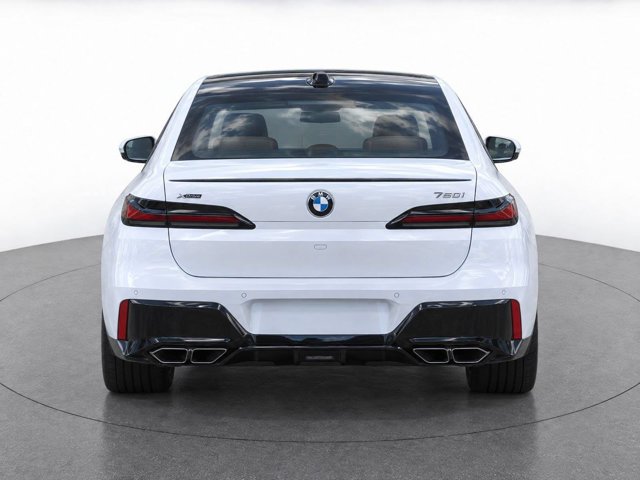 Used 2024 BMW 760i xDrive w/ Executive Package AWD/4WD image 6