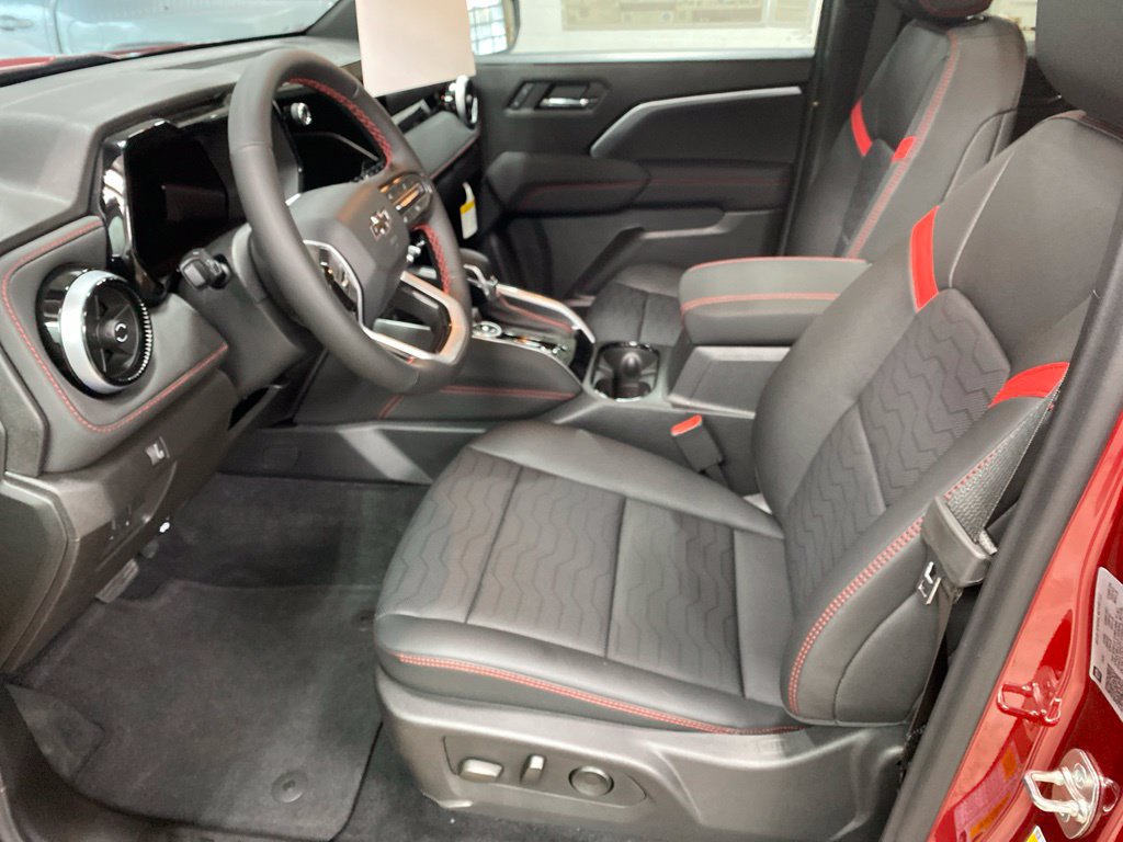 New 2026 Chevrolet Colorado Z71 w/ Technology Package AWD/4WD image 12