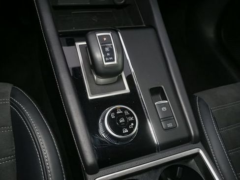 Used 2024 Mitsubishi Outlander SE AWD/4WD image 27