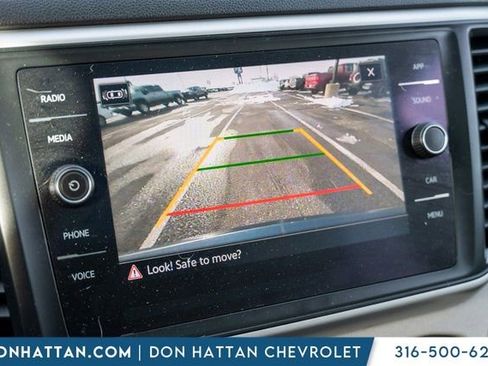 Used 2021 Volkswagen Atlas SE w/ Panoramic Sunroof Package image 19