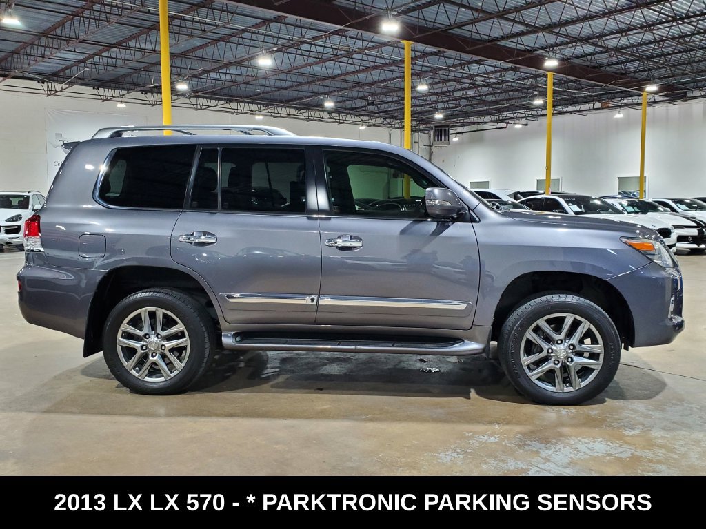 Used 2013 Lexus LX 570 4WD w/ Luxury Pkg image 5