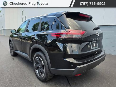 Used 2026 Nissan Rogue SV AWD/4WD image 3