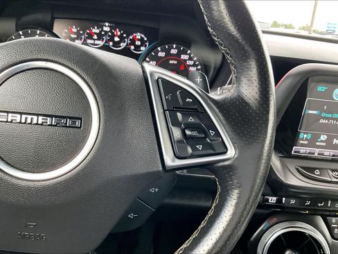 Used 2018 Chevrolet Camaro SS RWD image 21