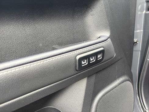 Used 2024 Toyota 4Runner Limited image 23