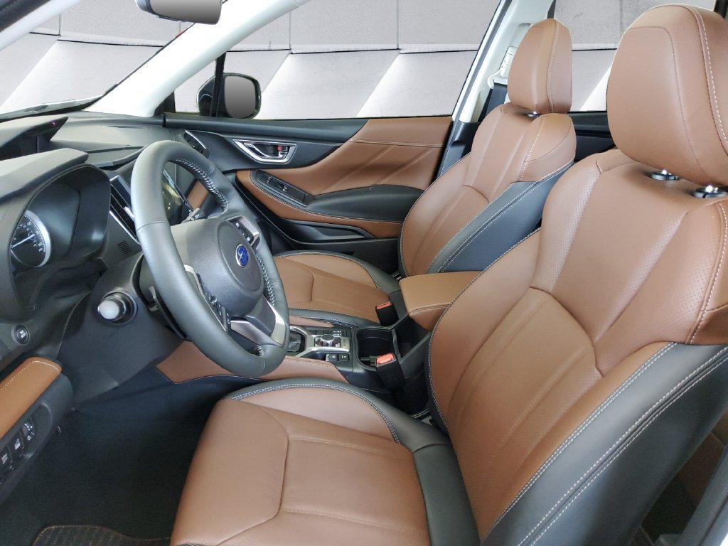 Used 2024 Subaru Forester Touring w/ Convenience Package AWD/4WD image 7