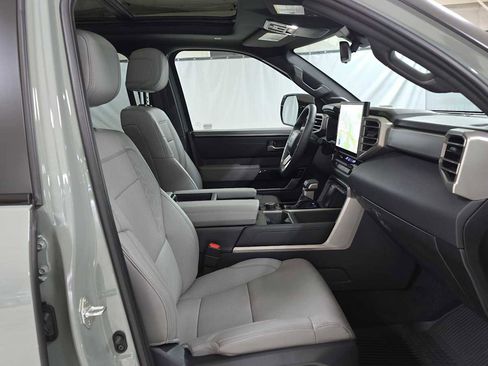 Used 2025 Toyota Tundra Limited image 10