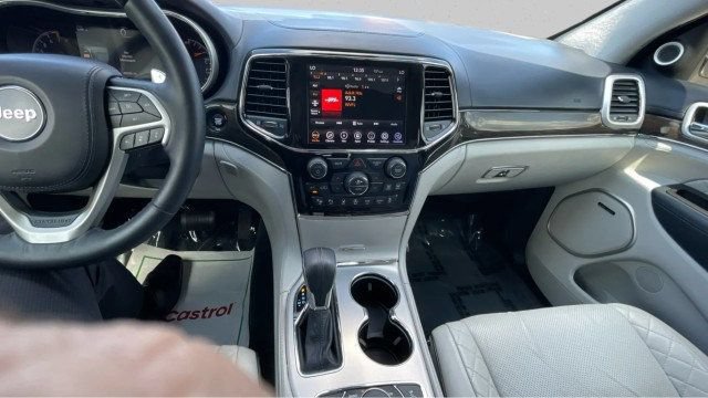 Used 2020 Jeep Grand Cherokee Summit AWD/4WD image 15