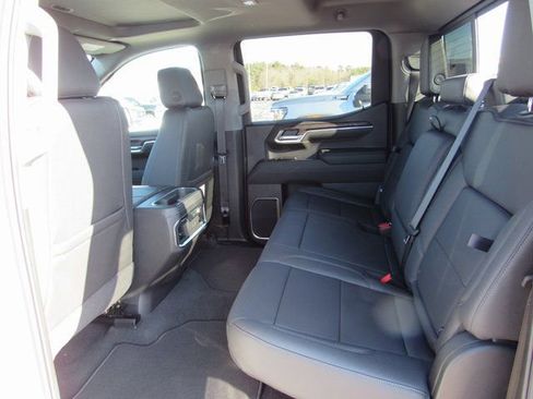 Used 2026 GMC Sierra 1500 SLT w/ SLT Premium Plus Package image 28