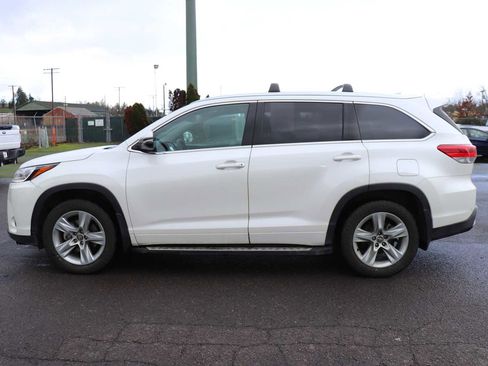Certified 2019 Toyota Highlander Limited image 8