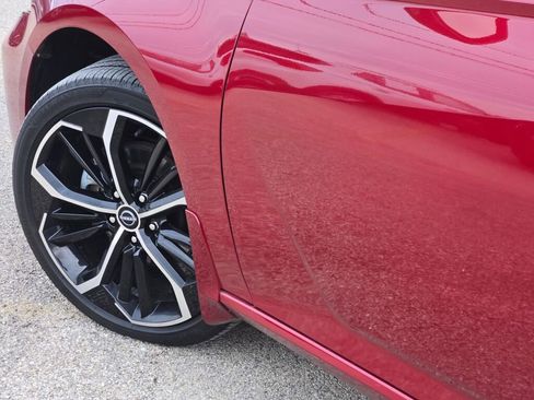 Used 2024 Nissan Altima 2.5 SR image 15