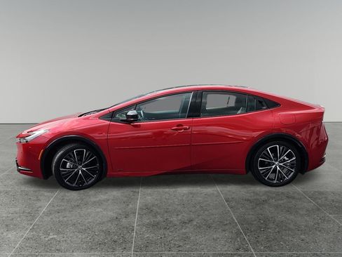Used 2025 Toyota Prius Limited image 4